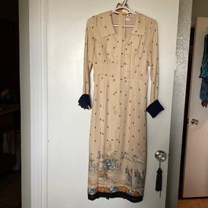 Simple Retro Elizabeth Retro Printed Dress Small Cream Tan Cuffed Tie Belted Dou